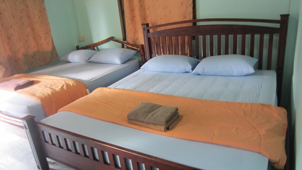 Charung Beach Haad Rin Zewnętrze zdjęcie